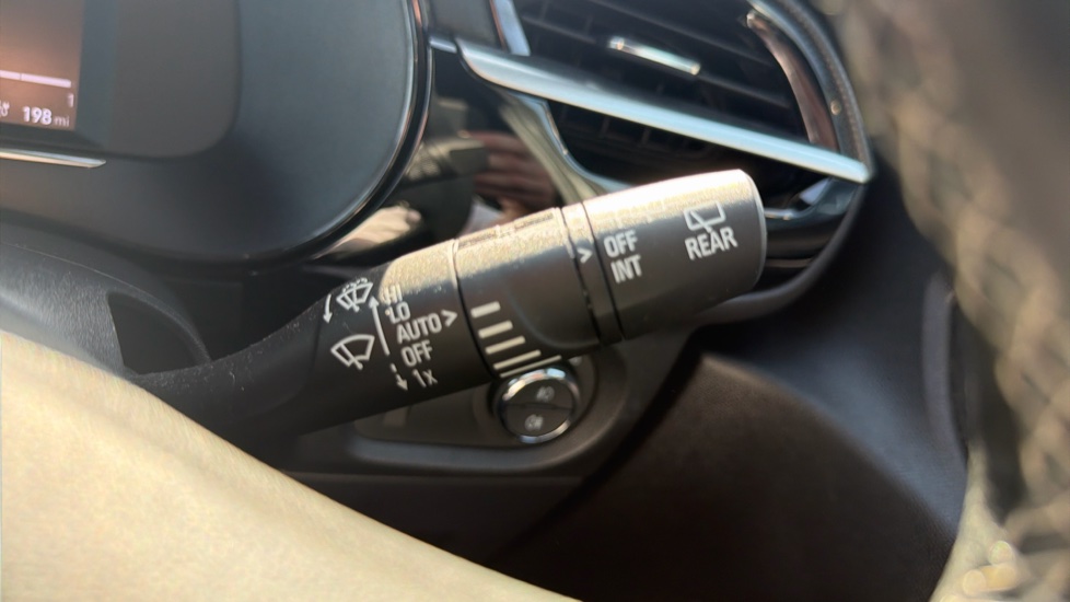 Vauxhall Corsa 100kW Ultimate 50kWh 5dr Auto [11kWCh] Electric Hatchback - Image 37