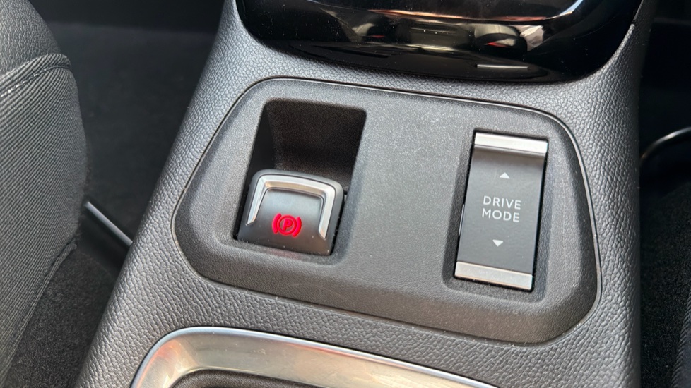 Vauxhall Corsa 100kW Ultimate 50kWh 5dr Auto [11kWCh] Electric Hatchback - Image 41