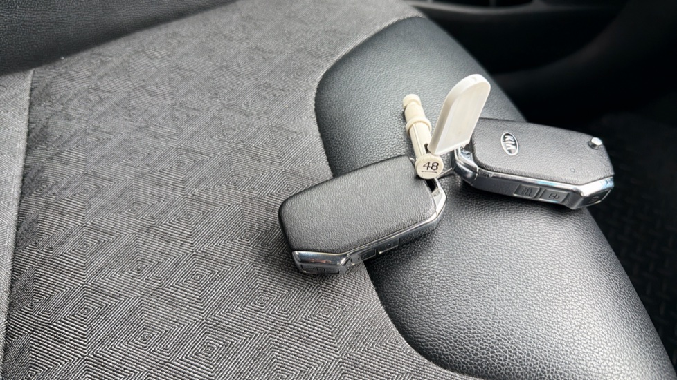 Kia Niro 1.6 GDi Hybrid 2 5dr DCT Hybrid Estate - Image 20