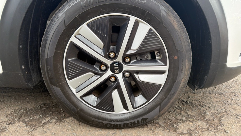 Kia Niro 1.6 GDi Hybrid 2 5dr DCT Hybrid Estate - Image 21