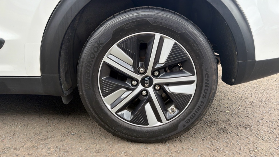 Kia Niro 1.6 GDi Hybrid 2 5dr DCT Hybrid Estate - Image 23