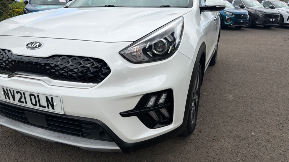 Kia Niro 1.6 GDi Hybrid 2 5dr DCT Hybrid Estate - Image 25