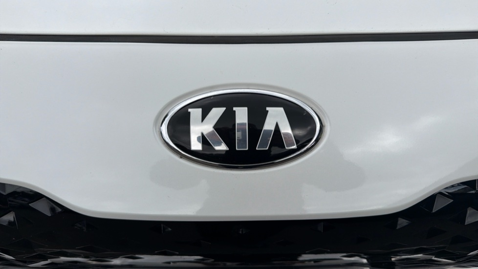 Kia Niro 1.6 GDi Hybrid 2 5dr DCT Hybrid Estate - Image 26