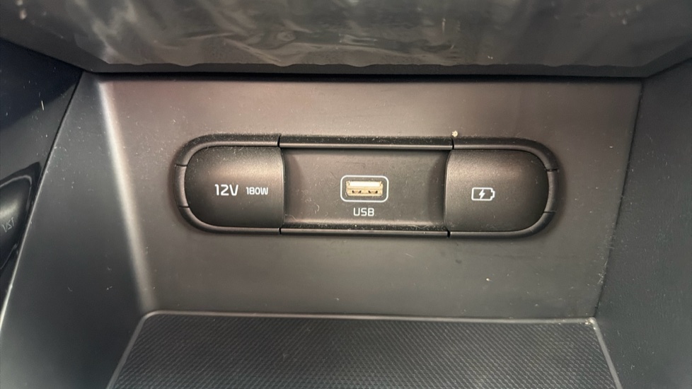 Kia Niro 1.6 GDi Hybrid 2 5dr DCT Hybrid Estate - Image 39