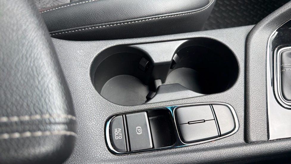 Kia Niro 1.6 GDi Hybrid 2 5dr DCT Hybrid Estate - Image 42