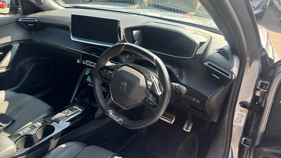 Peugeot 2008 100kW GT 50kWh 5dr Auto Electric Estate - Image 11