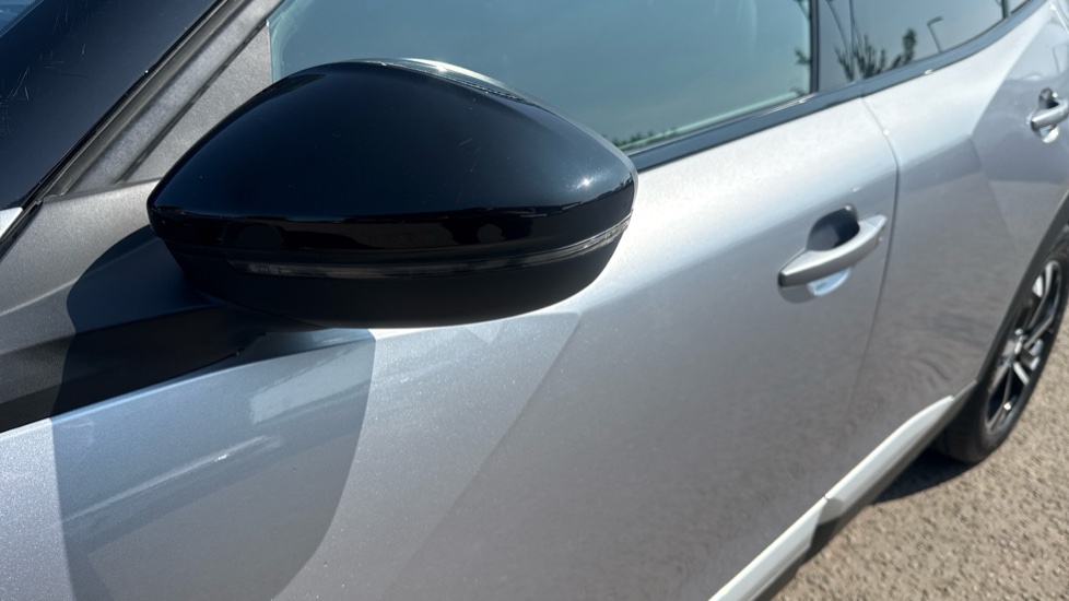 Peugeot 2008 100kW GT 50kWh 5dr Auto Electric Estate - Image 28