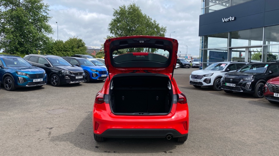 Ford Focus 1.0 EcoBoost Titanium 5dr Petrol Hatchback - Image 4