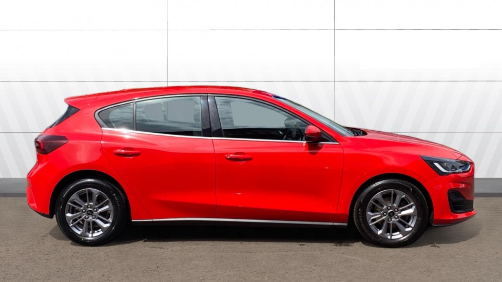 Ford Focus 1.0 EcoBoost Titanium 5dr Petrol Hatchback - Image 5