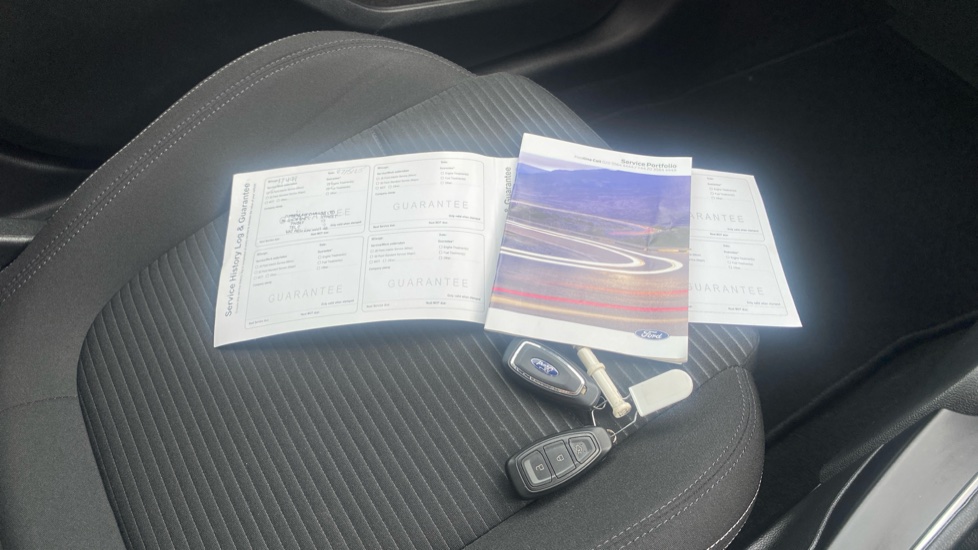 Ford Focus 1.0 EcoBoost Titanium 5dr Petrol Hatchback - Image 19