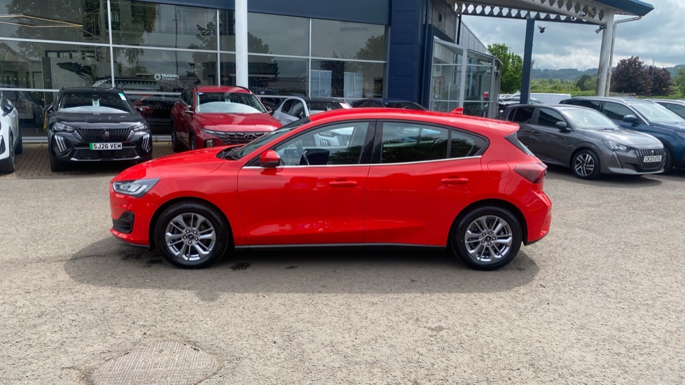 Ford Focus 1.0 EcoBoost Titanium 5dr Petrol Hatchback - Image 26