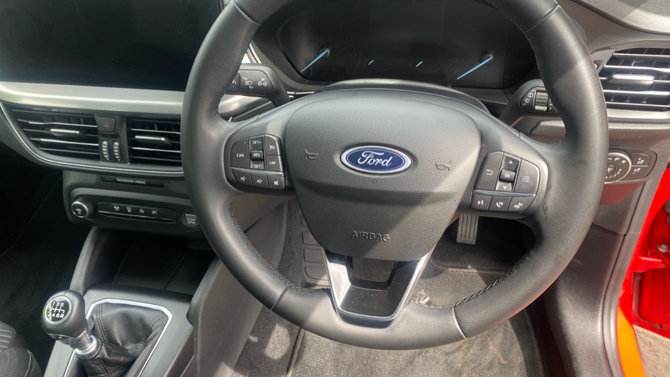 Ford Focus 1.0 EcoBoost Titanium 5dr Petrol Hatchback - Image 30
