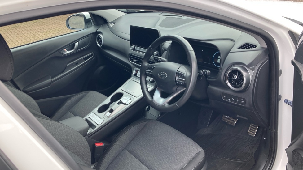 Hyundai KONA 100kW Premium 39kWh 5dr Auto Electric Hatchback - Image 11