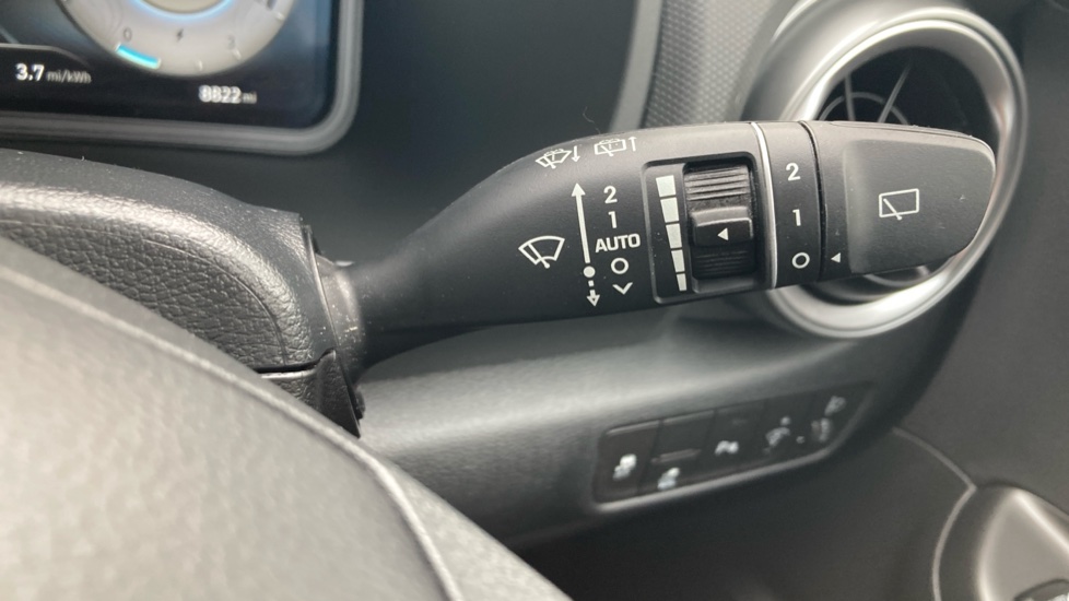 Hyundai KONA 100kW Premium 39kWh 5dr Auto Electric Hatchback - Image 27