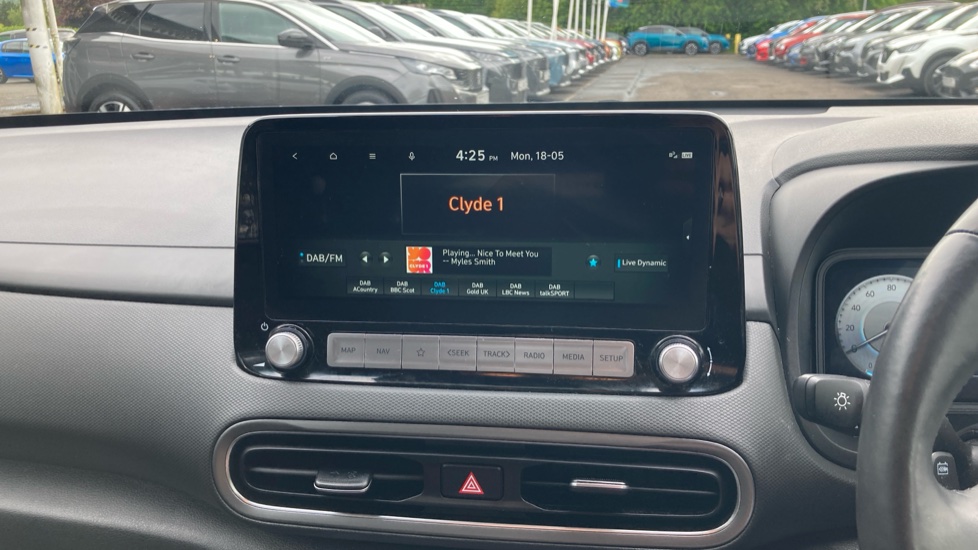 Hyundai KONA 100kW Premium 39kWh 5dr Auto Electric Hatchback - Image 33