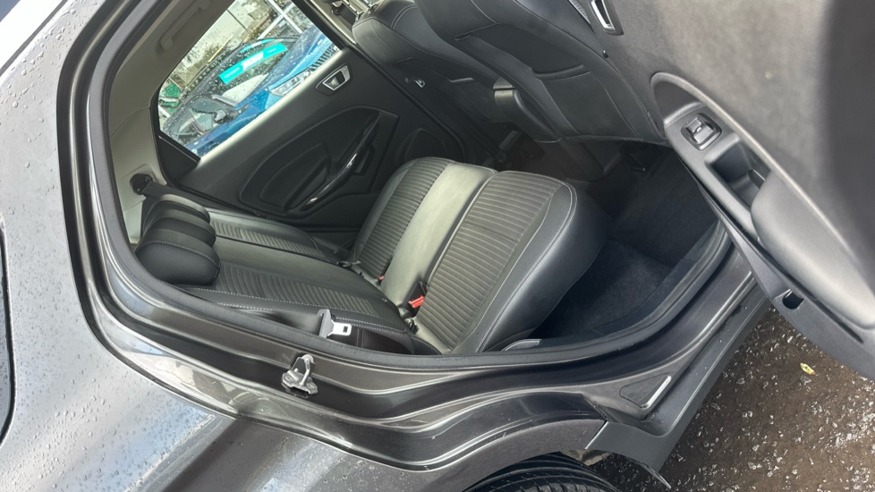 Ford EcoSport 1.0 EcoBoost 125 Titanium 5dr Petrol Hatchback - Image 16