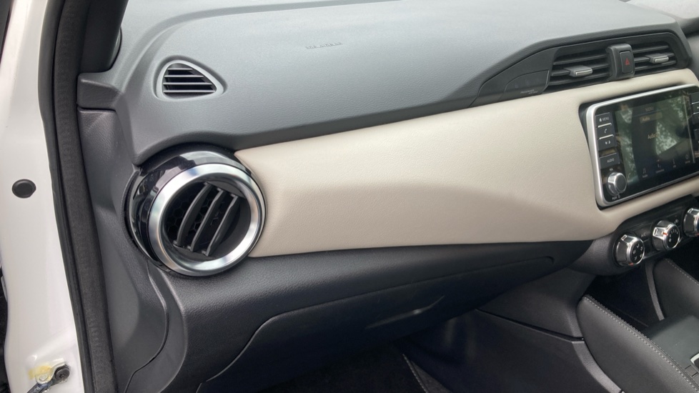 Nissan Micra 1.0 IG-T 92 Acenta 5dr CVT Petrol Hatchback - Image 30