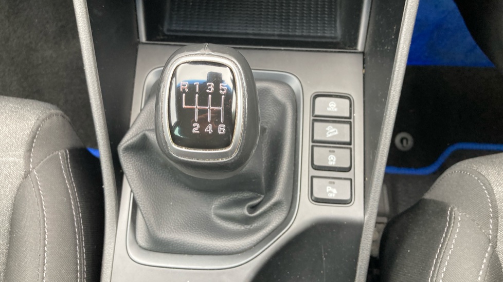 Hyundai TUCSON 1.6 GDi SE Nav 5dr 2WD Petrol Estate - Image 39