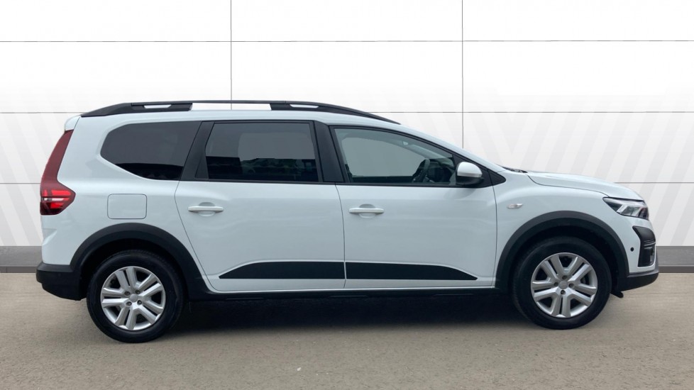 Dacia Jogger 1.6 HEV Expression 5dr Auto Hybrid Estate - Image 5