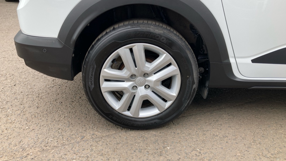 Dacia Jogger 1.6 HEV Expression 5dr Auto Hybrid Estate - Image 25