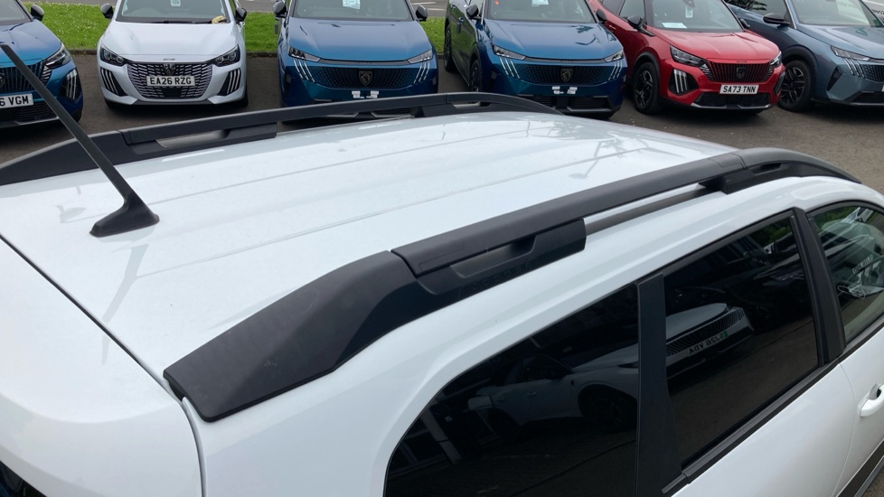 Dacia Jogger 1.6 HEV Expression 5dr Auto Hybrid Estate - Image 30