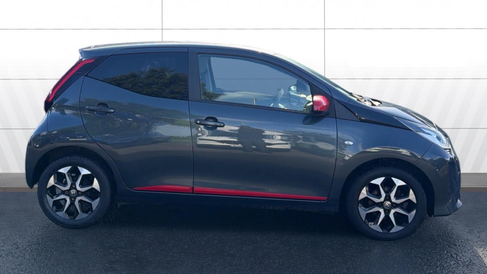 Toyota Aygo 1.0 VVT-i X-Trend TSS 5dr Petrol Hatchback - Image 5