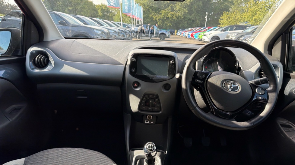Toyota Aygo 1.0 VVT-i X-Trend TSS 5dr Petrol Hatchback - Image 10