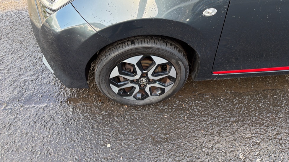 Toyota Aygo 1.0 VVT-i X-Trend TSS 5dr Petrol Hatchback - Image 23