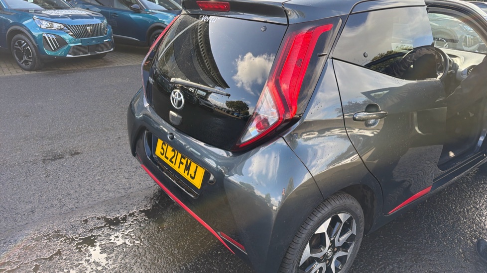 Toyota Aygo 1.0 VVT-i X-Trend TSS 5dr Petrol Hatchback - Image 28