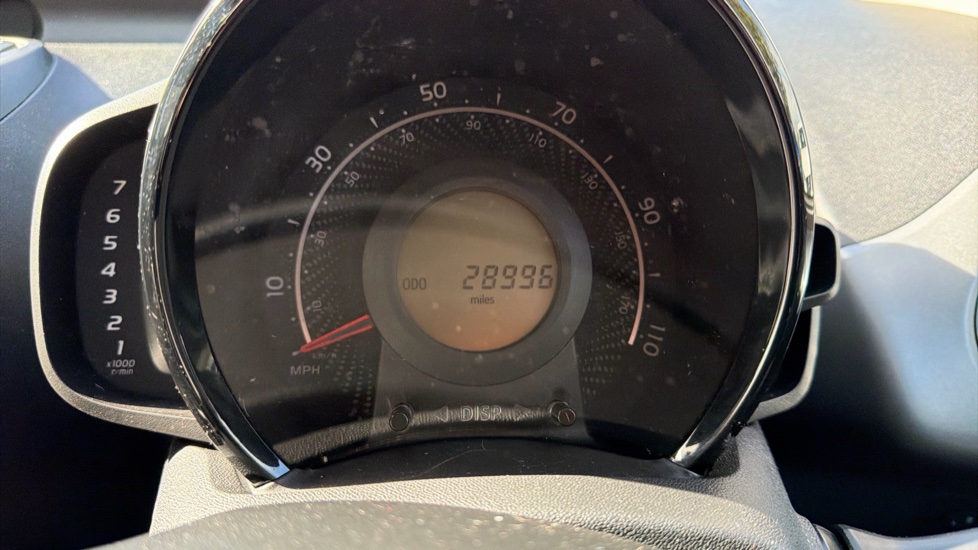 Toyota Aygo 1.0 VVT-i X-Trend TSS 5dr Petrol Hatchback - Image 37