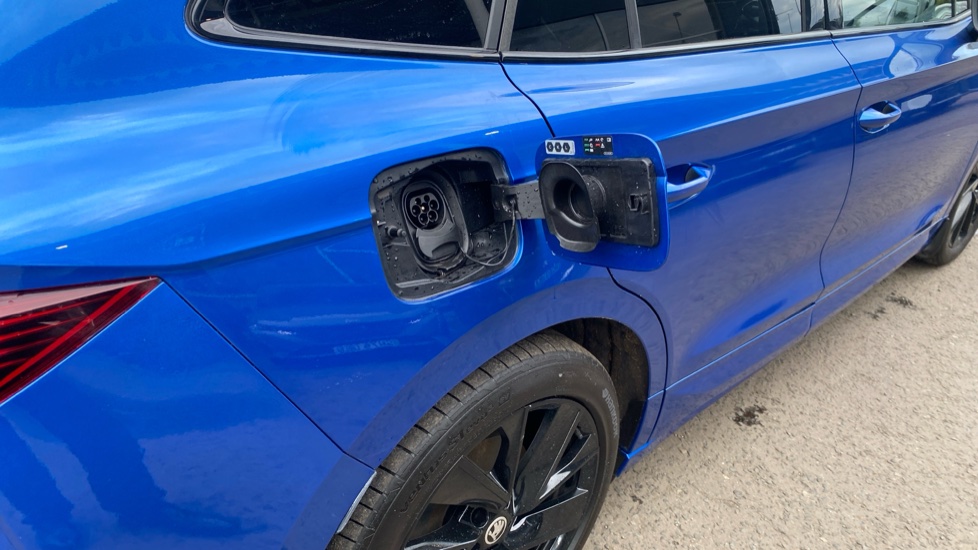 Skoda Enyaq 210kW 85x Sportline Plus 82kWh 4x4 5dr Auto Electric Estate - Image 29