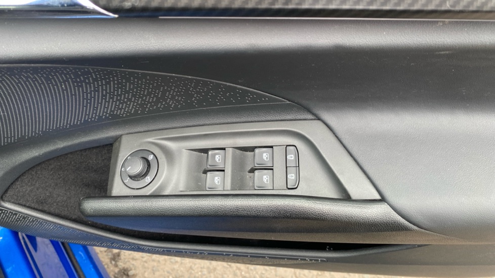Skoda Enyaq 210kW 85x Sportline Plus 82kWh 4x4 5dr Auto Electric Estate - Image 32
