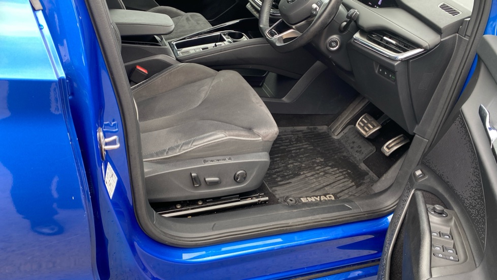 Skoda Enyaq 210kW 85x Sportline Plus 82kWh 4x4 5dr Auto Electric Estate - Image 34