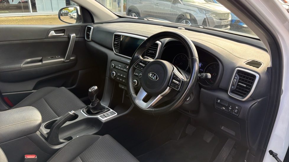 Kia Sportage 1.6 GDi ISG 2 5dr Petrol Estate - Image 11