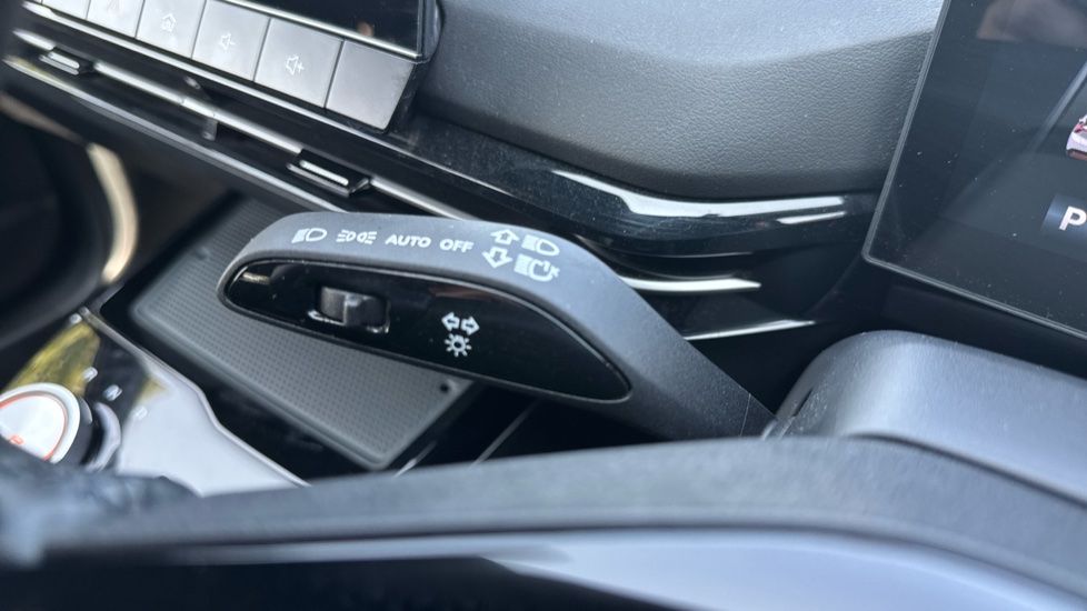 MG MG4 150kW SE EV Long Range 64kWh 5dr Auto Electric Hatchback - Image 26