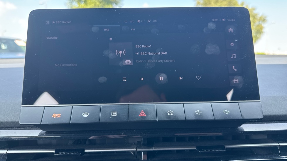 MG MG4 150kW SE EV Long Range 64kWh 5dr Auto Electric Hatchback - Image 32