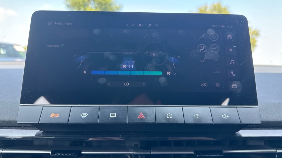 MG MG4 150kW SE EV Long Range 64kWh 5dr Auto Electric Hatchback - Image 33