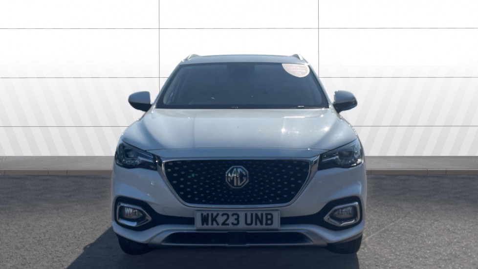 MG HS 1.5 T-GDI Exclusive 5dr DCT Petrol Hatchback - Image 3
