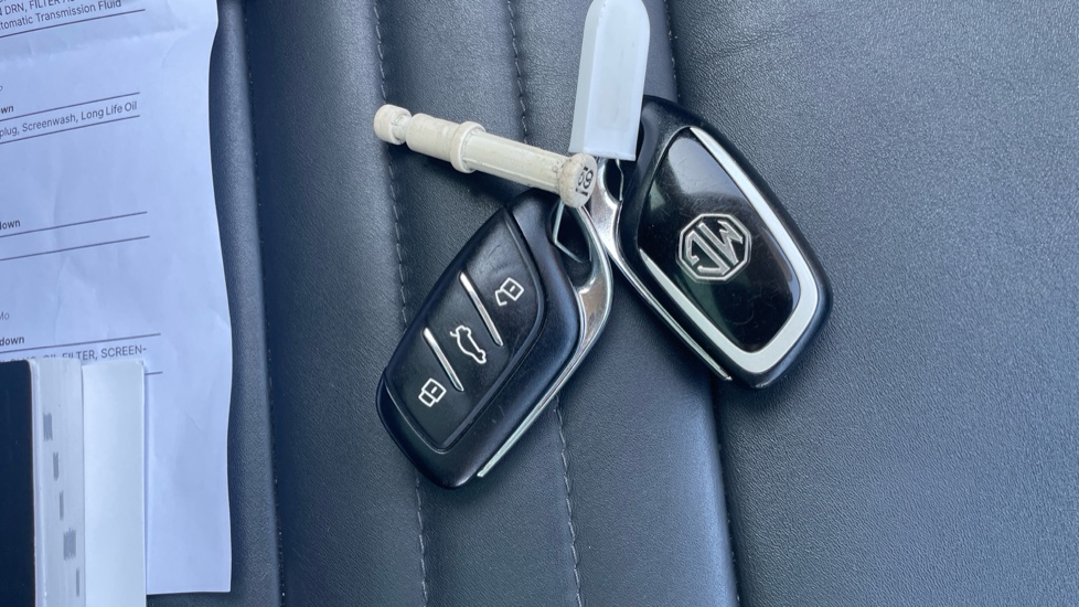 MG HS 1.5 T-GDI Exclusive 5dr DCT Petrol Hatchback - Image 20