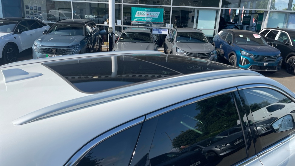 MG HS 1.5 T-GDI Exclusive 5dr DCT Petrol Hatchback - Image 22