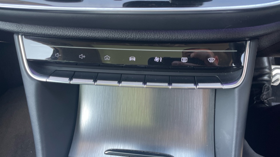 MG HS 1.5 T-GDI Exclusive 5dr DCT Petrol Hatchback - Image 37