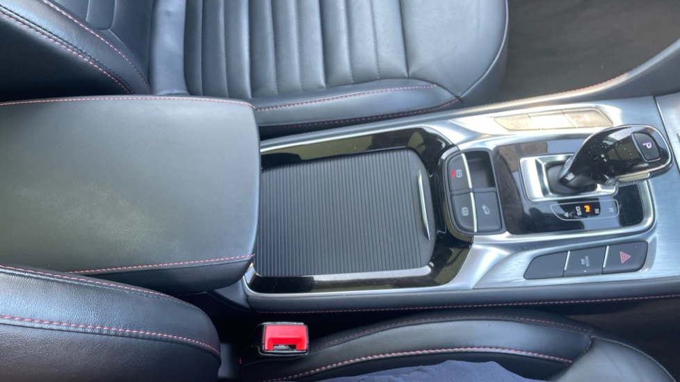 MG HS 1.5 T-GDI Exclusive 5dr DCT Petrol Hatchback - Image 44
