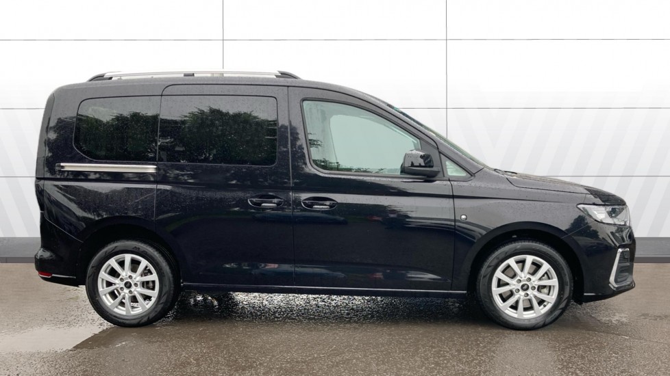 Ford Tourneo Connect 1.5 EcoBoost Titanium 5dr Auto [7 seat] Petrol Estate - Image 5