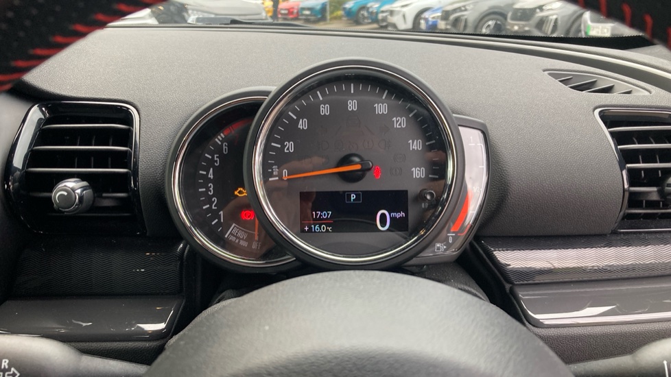MINI Clubman 1.5 Cooper Sport 6dr Auto Petrol Estate - Image 18