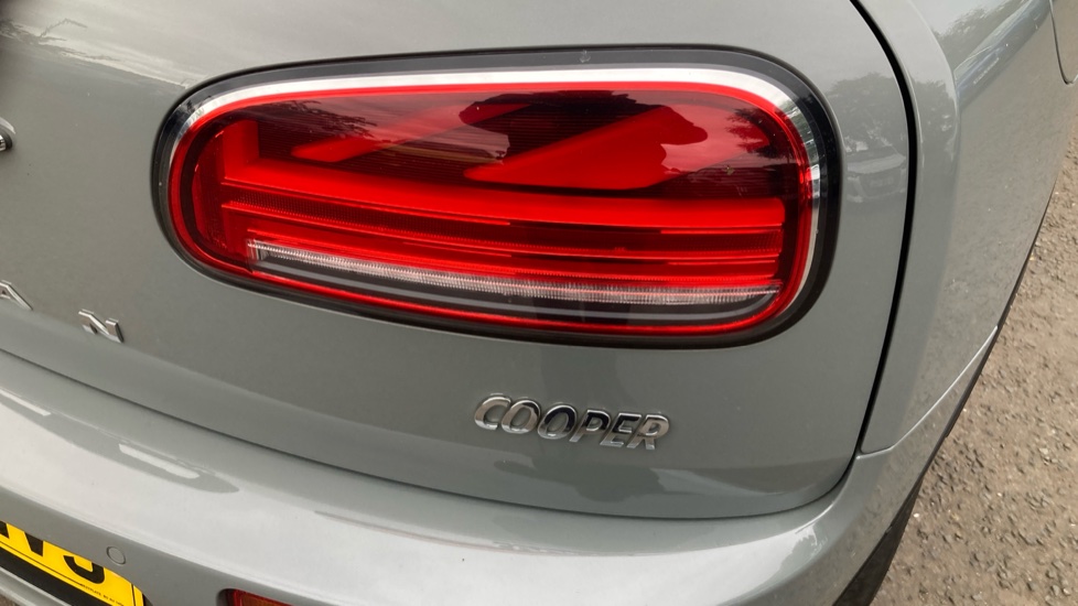 MINI Clubman 1.5 Cooper Sport 6dr Auto Petrol Estate - Image 31