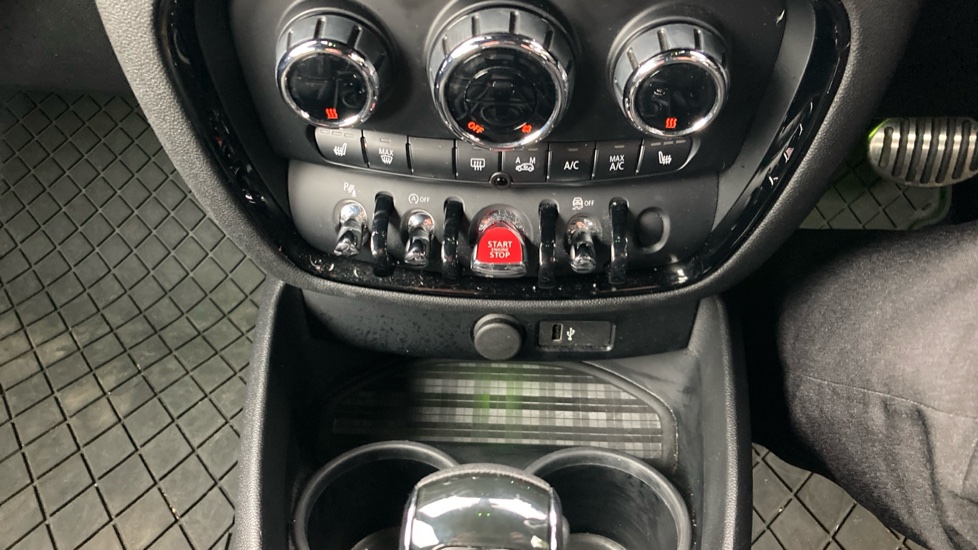 MINI Clubman 1.5 Cooper Sport 6dr Auto Petrol Estate - Image 50
