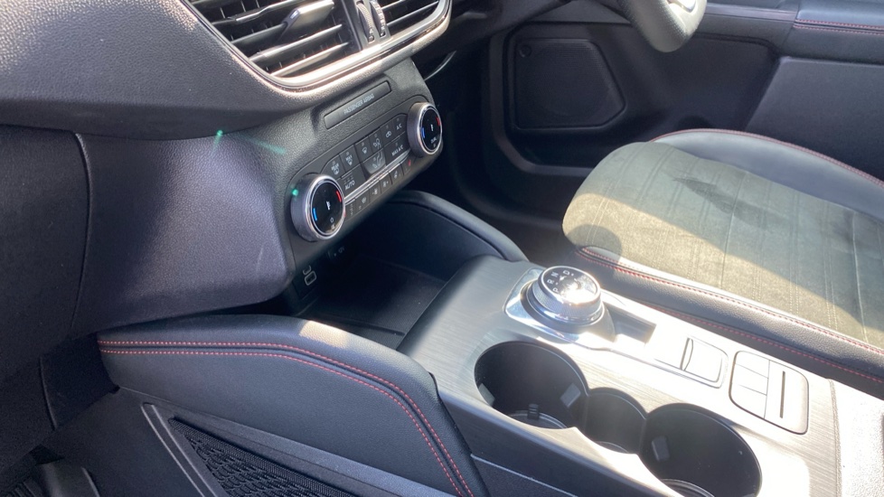 Ford Kuga 2.5 PHEV ST-Line X Edition 5dr CVT Estate - Image 13
