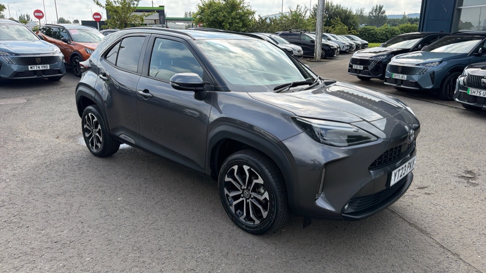 Toyota Yaris Cross 1.5 Hybrid Design 5dr CVT Hybrid Estate - Image 21