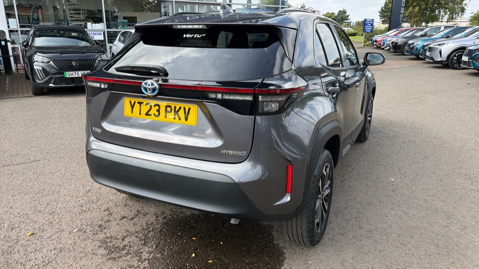 Toyota Yaris Cross 1.5 Hybrid Design 5dr CVT Hybrid Estate - Image 25