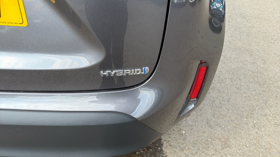 Toyota Yaris Cross 1.5 Hybrid Design 5dr CVT Hybrid Estate - Image 26